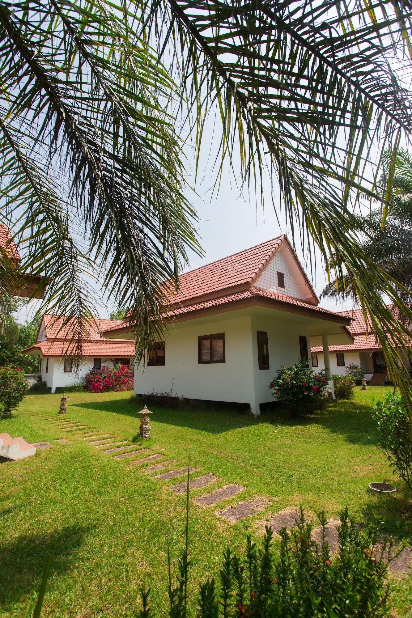 Armonia Village Resort And Spa Csumphon Kültér fotó