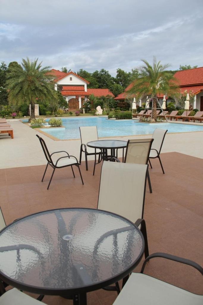 Armonia Village Resort And Spa Csumphon Kültér fotó