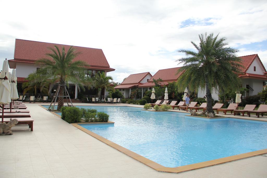 Armonia Village Resort And Spa Csumphon Kültér fotó