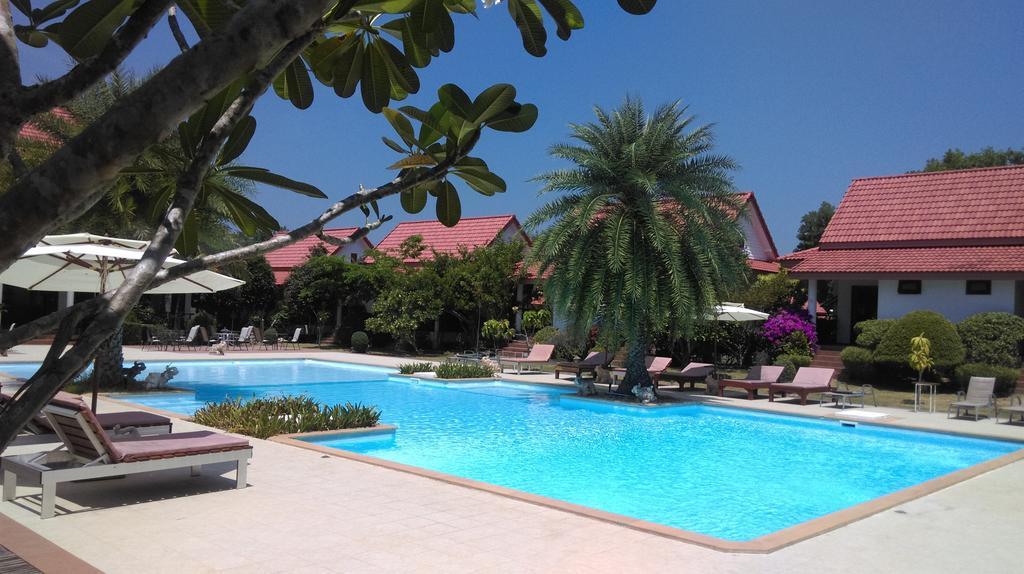 Armonia Village Resort And Spa Csumphon Kültér fotó