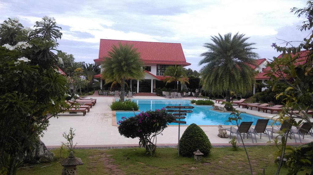 Armonia Village Resort And Spa Csumphon Kültér fotó